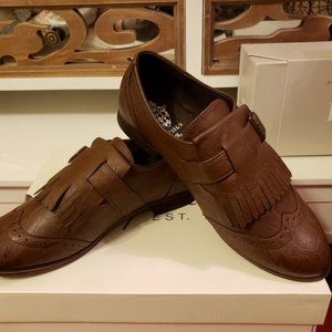 SALE ** BRAND NEW IN BOX ** COFFEE KILTIE OXFORDS